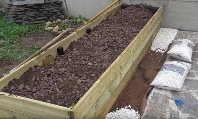 Construir una jardinera de madera: consejos de construcción
